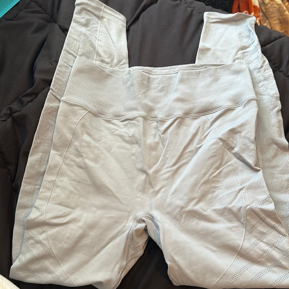 Gray active leggings
